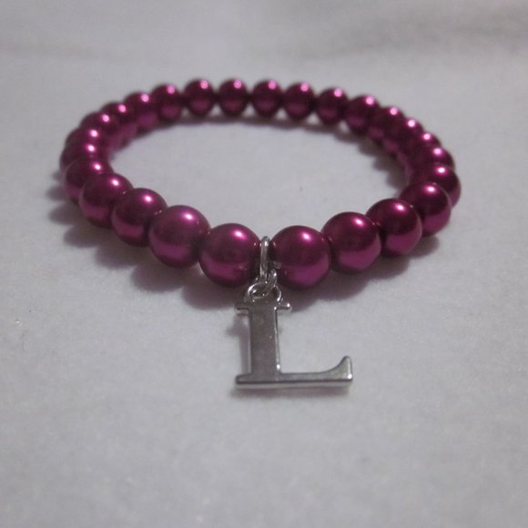 Fuchsia Initial L Bracelet. - Picture 3 of 3